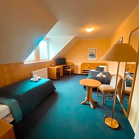 Nautilus Hotel